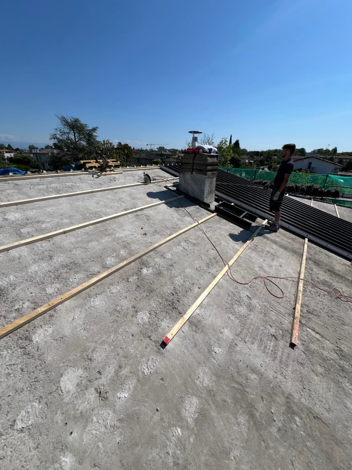 Rifacimento copertura con lamiera e dettagli di tenuta